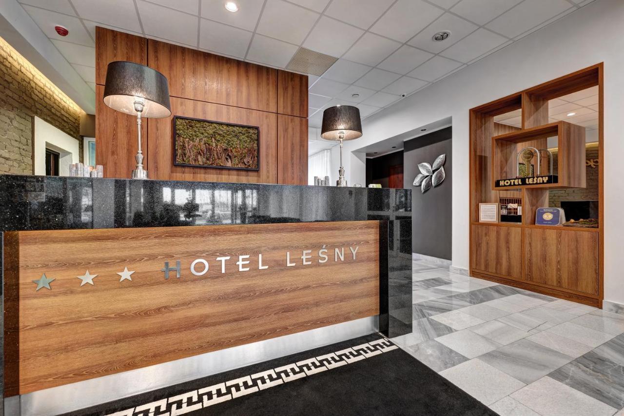 Hotel Lesny Белосток Экстерьер фото