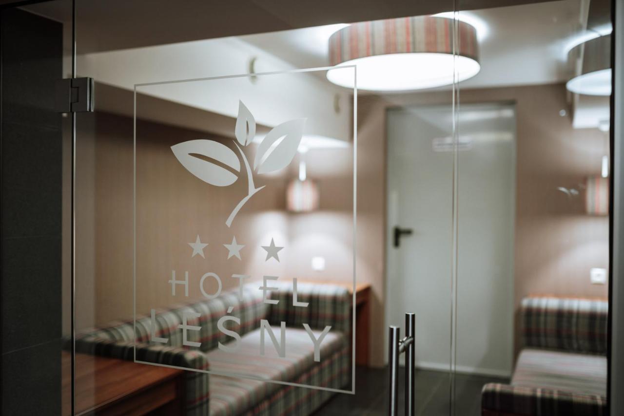 Hotel Lesny Белосток Экстерьер фото